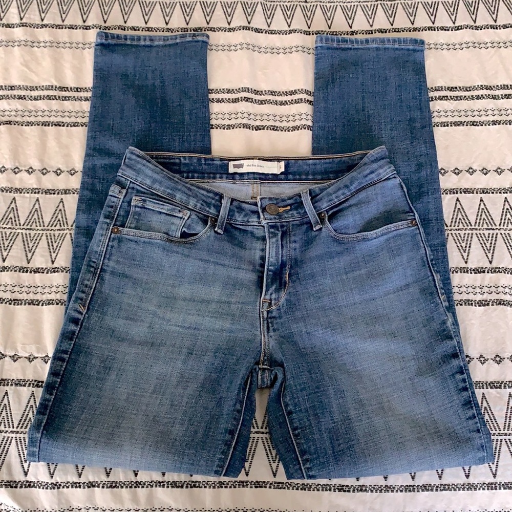 Levi’s Mid Rise Skinny Jeans | Size 6